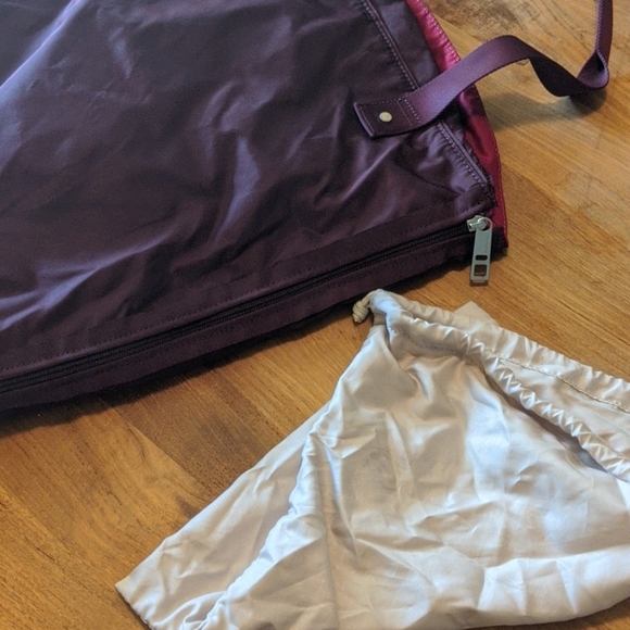 LULULEMON BAG - Picture 6 of 11